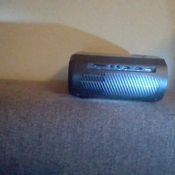 1080-p optical digital portable high-definition multimedia powerful projector - Picture 4 of 7